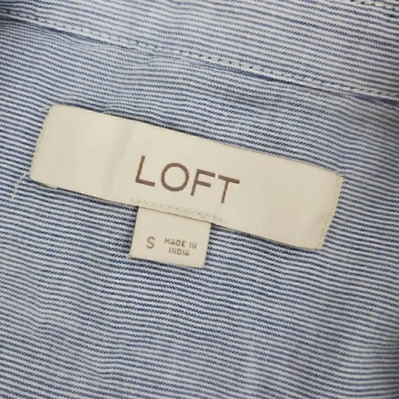ANN TAYLOR LOFT Blue White‎ Pinstripe Button Up Contrasting Long Sleeved Shirt - Picture 6 of 11